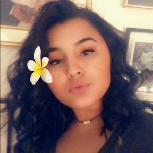 Meet your Posher, Mikayla